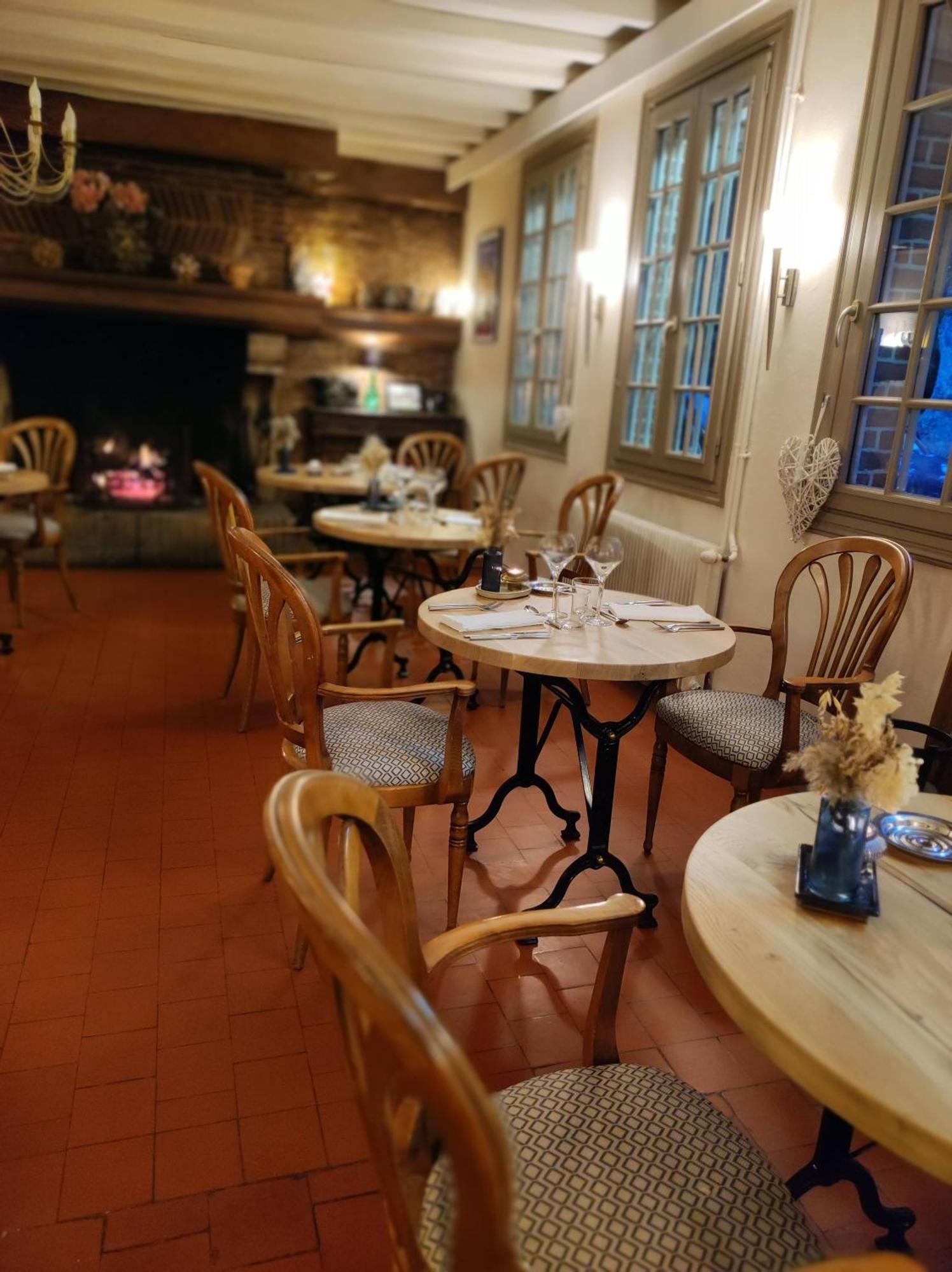 Le Relais Des Dalles - Hotel & Restaurant Sassetot-le-Mauconduit Exteriör bild