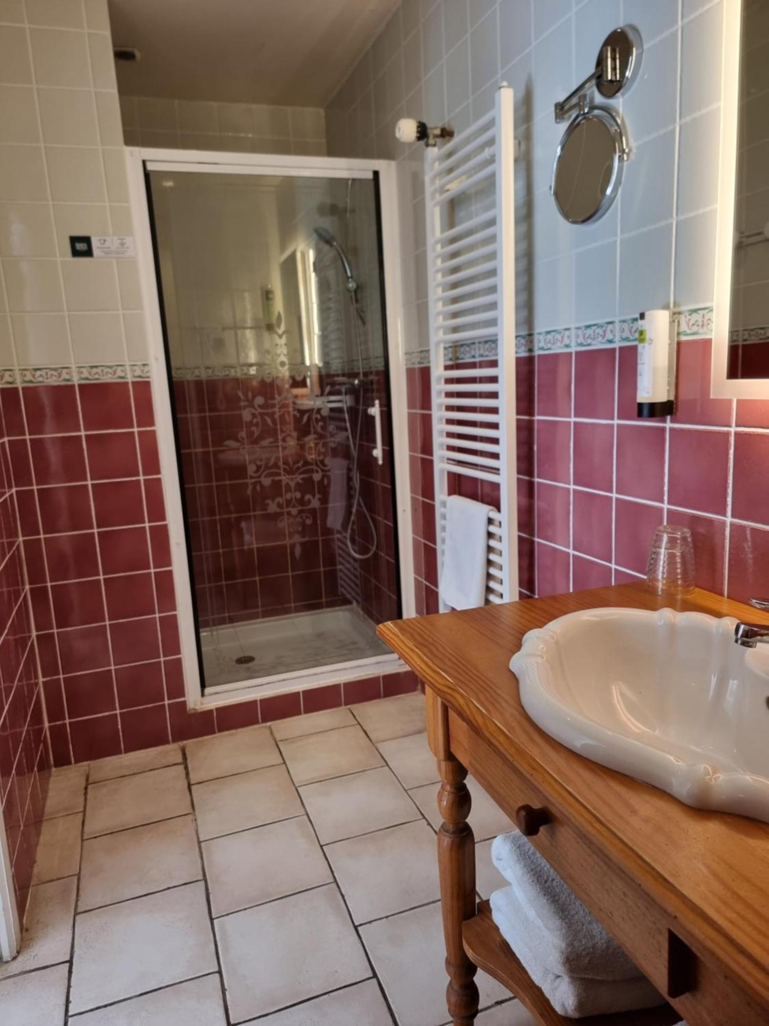 Le Relais Des Dalles - Hotel & Restaurant Sassetot-le-Mauconduit Exteriör bild