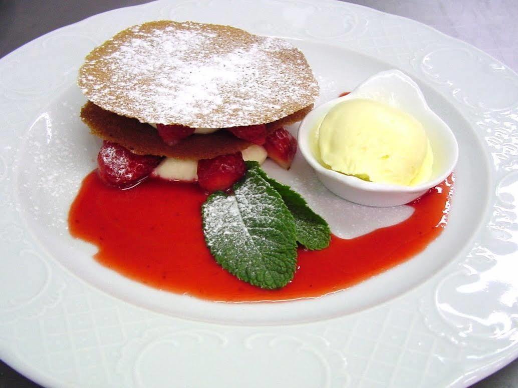 Le Relais Des Dalles - Hotel & Restaurant Sassetot-le-Mauconduit Exteriör bild